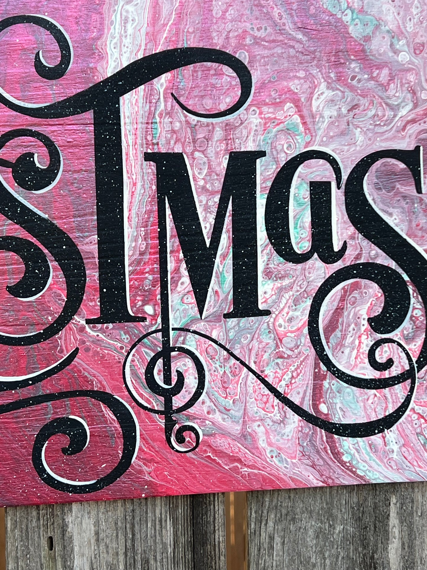 Merry Christmas, pour paint sign